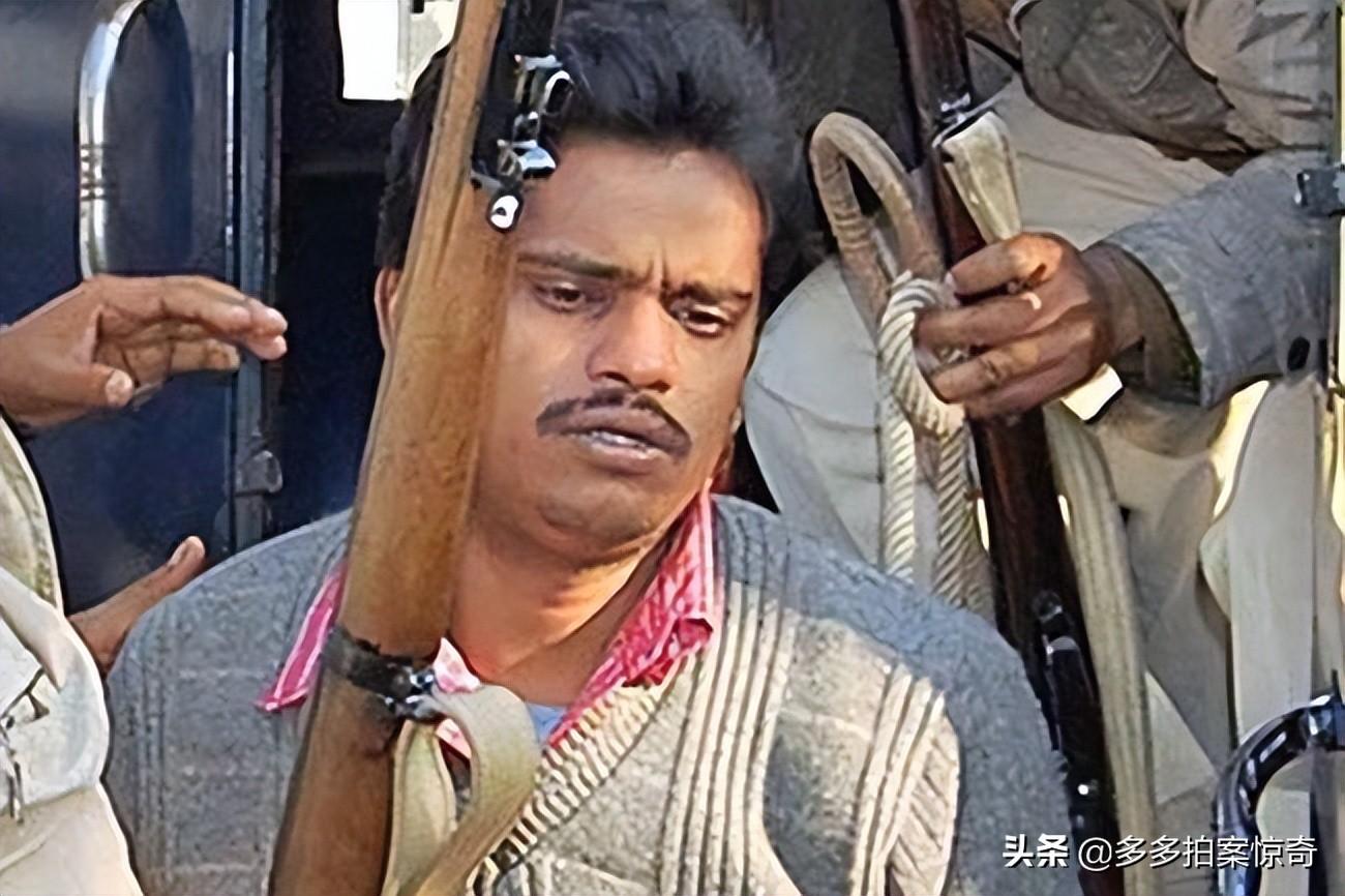 女实习医生遭奸杀引发印度医生罢工，一个国家的愤怒与哀伤