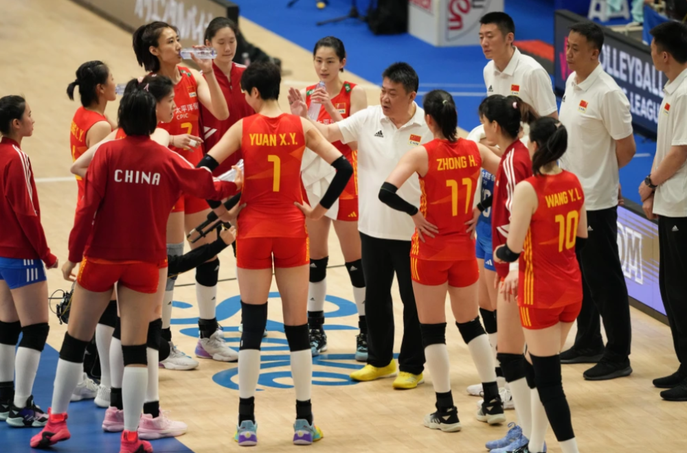 刷到中国vs日本排球视频，我才发现这比赛比想象中刺激多了