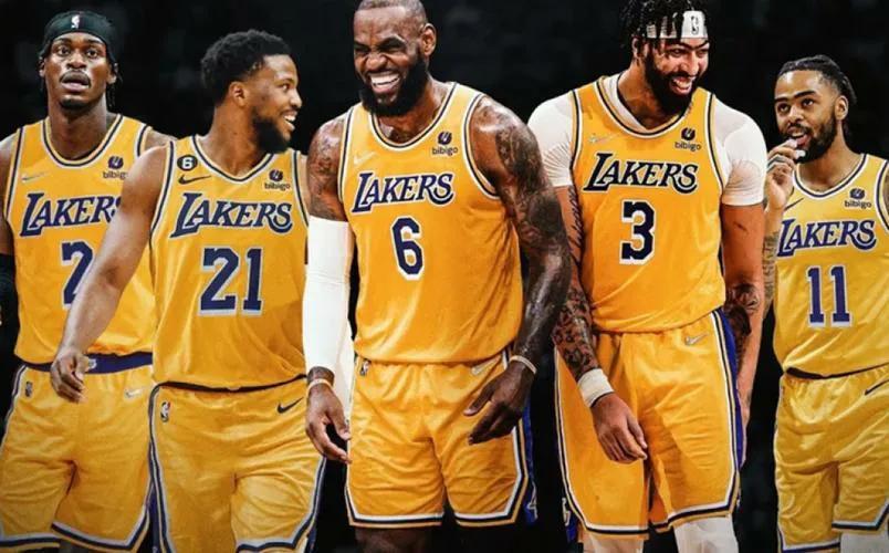 快船vs勇士,那些年我们一起追过的NBA录像,到底藏着多少故事? 快船vs勇士,那些年我们一起追过的NBA录像,到底藏着多少故事?
